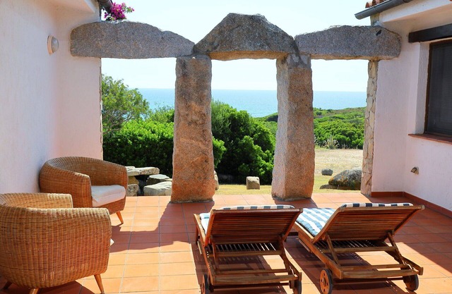Lovely apartment in villa for 6 guests with A/C, TV, terrace, pets allowed and parking
