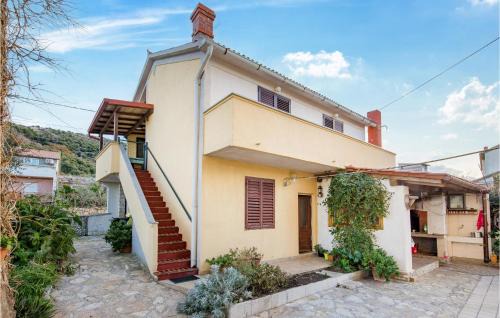 Lovely Apartment In Rab With Kitchen