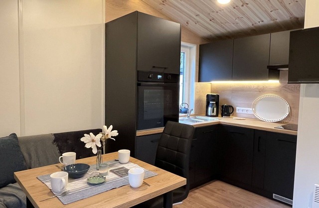 Lovely apartment in villa for 4 people with WIFI, TV, terrace and parking