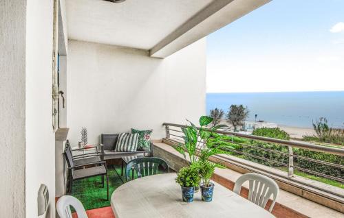 Lovely Apartment In Villarosa Di Martinsicuro