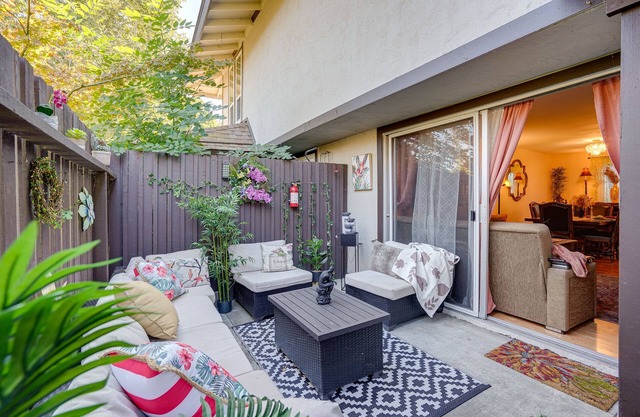 Lovely Concord Townhome Retreat w/Community Pool!
