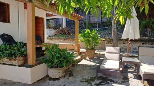 Lovely Cottage at La Ropa Beach