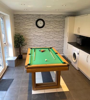 Lovely family home, 5 minutes from the beach