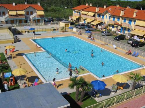 Lovely flat with pool-Beahost