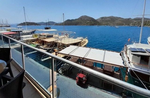 Lovely Flat with Sea View near Beach in Bozburun
