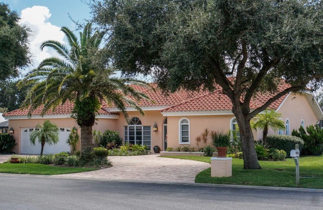Lovely Florida Retreat with Private Pool