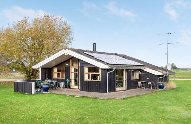Lovely home in Askeby with sauna