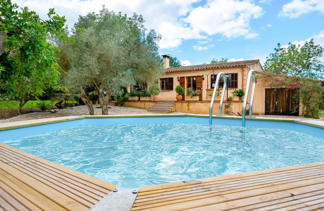 Lovely home in Manacor with WiFi
