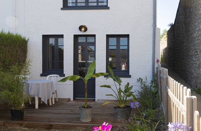 Lovely house 5 min from the beach - Rated 3 stars