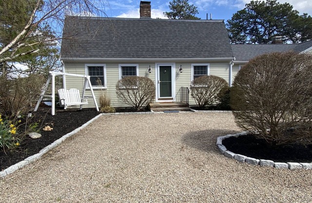 Lovely House On Beautiful Fresh Water Pond
