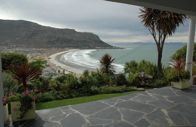 Lovely large family House near beach, spectacular sea and mountain views.