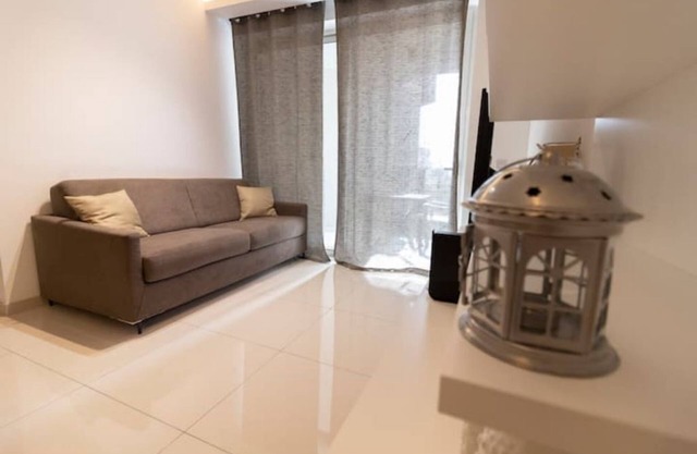 Lovely Modern 1 Bedroom Apartment in San Gwann