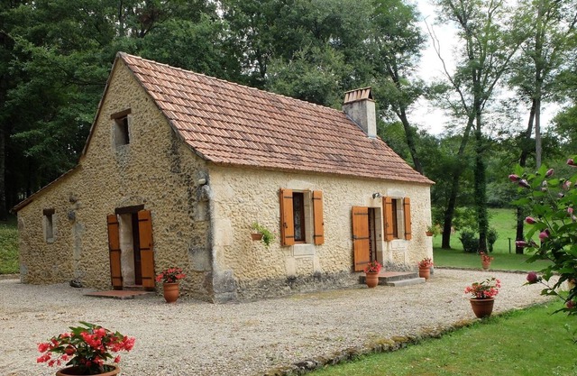 Lovely old house for two people in the heart of the forest