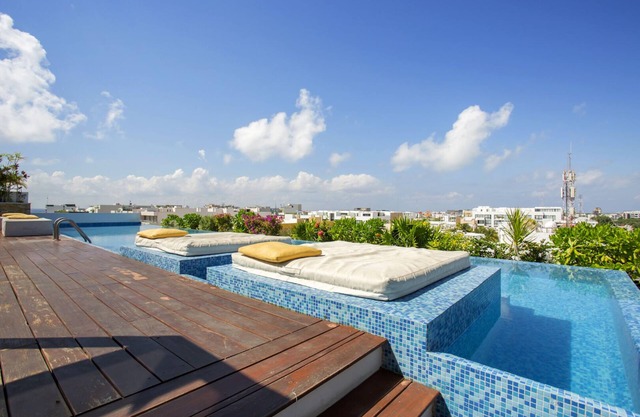 Lovely One Bedroom With Amazing Terrace View!