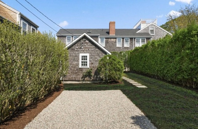 LOVELY, one bedroom cottage- cul de sac off Main Street