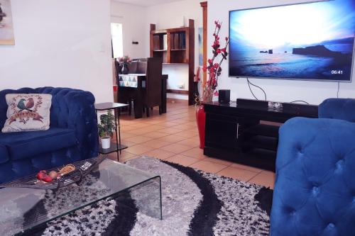 Lovely Room In a Shared Apartment with Pool