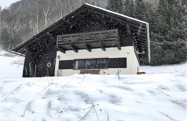 Lovely rural authentic hunter's house