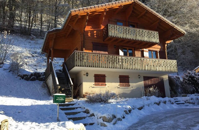 Lovely South facing chalet , pretty hamlet of Bas ThexnSt Jean D'Aulps 74430