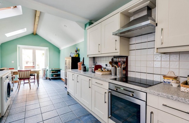 Lovely Terraced 2-bed House Near Hinksey Park