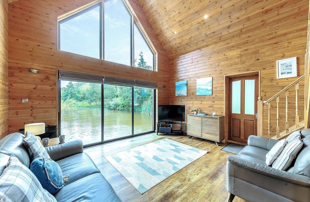 Lower Lake Boathouse