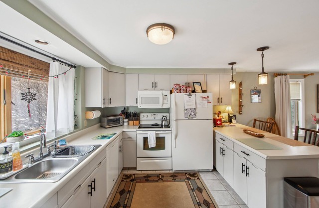 Lower Sleighride 2 Bedroom Townhouse