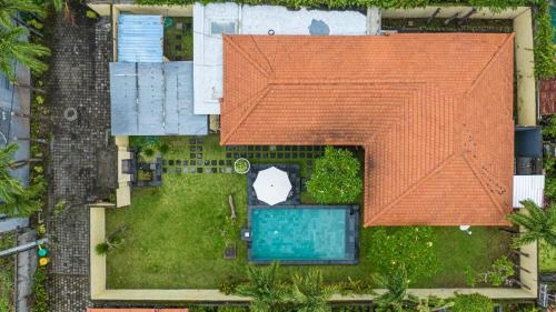 Lucky Lily Villa