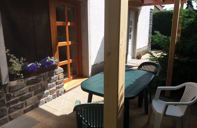 Lugas Kisapartman 1-bedroom apartment in enchanting Badacsonytomaj with AC, WiFi