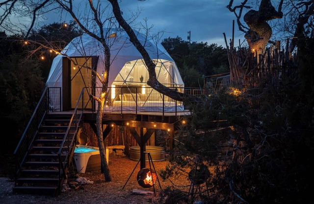 Lunar Dome W/Private Hot tub and Outdoor Shower!