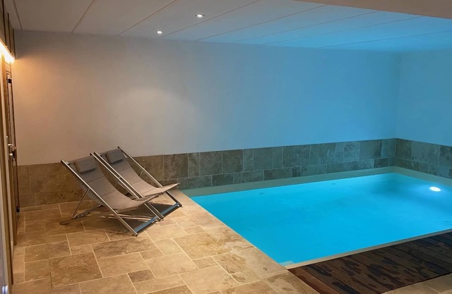 Lush holiday home in Theux with heated indoor pool