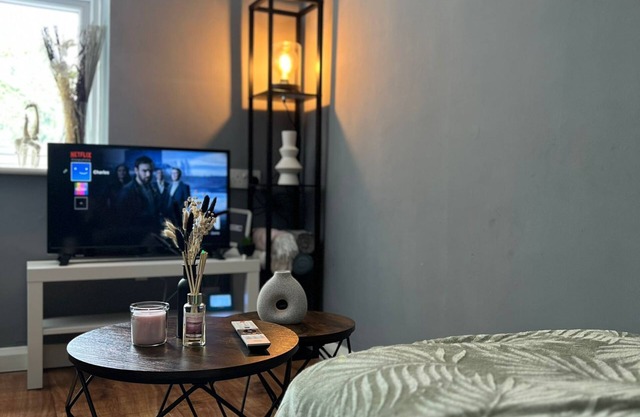 Luton City Apartment Retreat