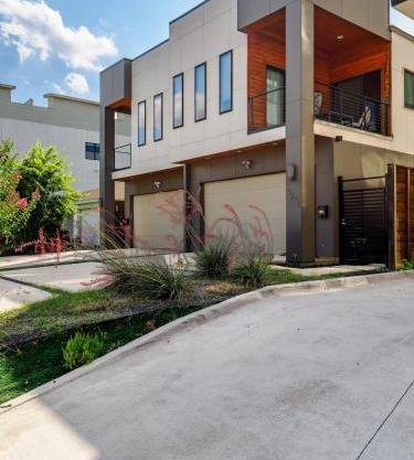 Lux 6BR 2Game Rooms Dallas