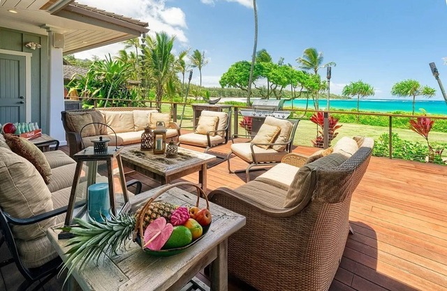 Lux Anahola Beachfront Estate w AC