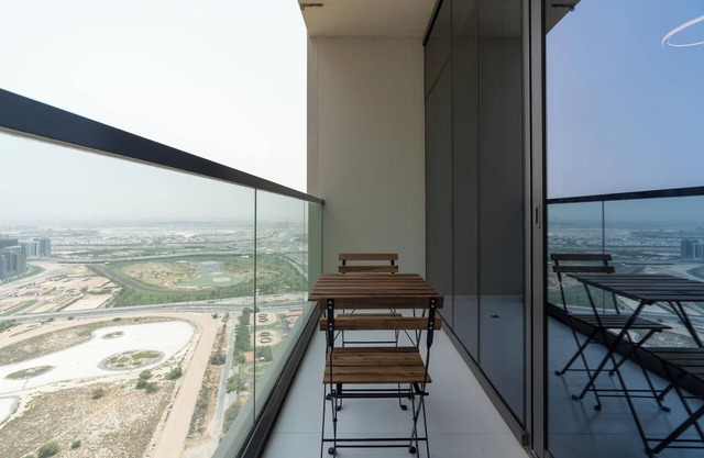 Lux BnB Aykon City I Skyline Canal Views