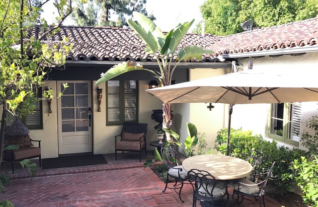 Lux Cottage @ 5 stars Resort 2R 2B Kitchen Suites with Parking