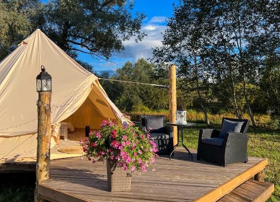 Lux Glamping, Lammas