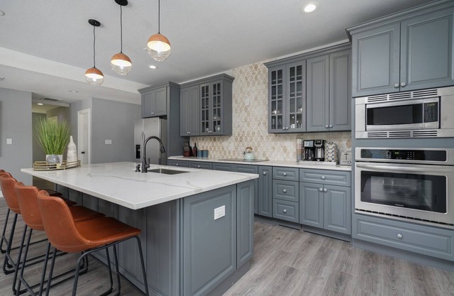 Lux Stay nears the Pearl and Riverwalk