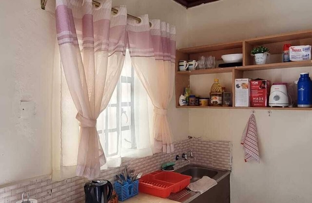 Lux Suites 2 Bedroom Donholm Bungalow