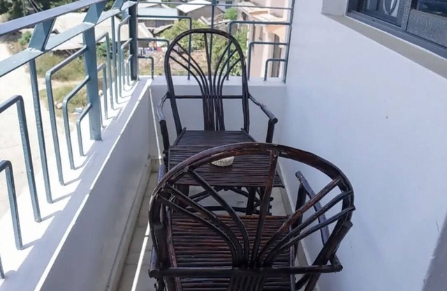 Lux Suites Carina Studio Apartments