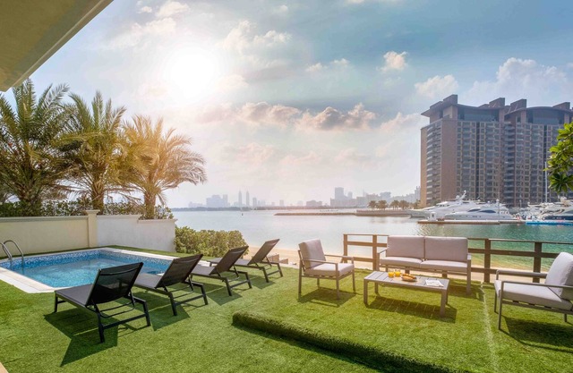 LUX The Luxury Sunny Shores Palm Villa
