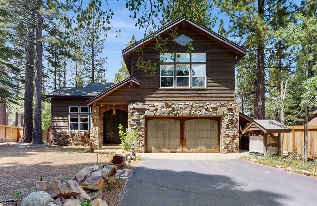 Luxe Custom Home with Waterfalls, Ponds, Indoor Pool - dog friendly