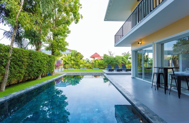 Luxe Villa Sea View Jacuzzi Pool V179
