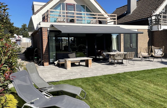 Luxe vrijstaande woning Met een royale tuin op zuiden