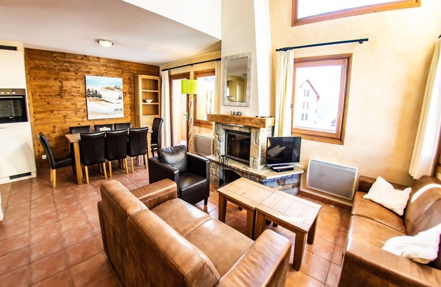 Luxurious chalet near the pistes