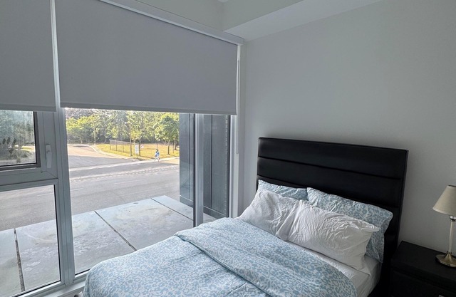 Luxurious 3bedroom Retreat in Square One Area. Your perfect getaway awaits.