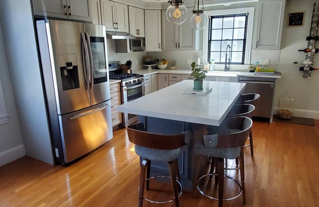 Luxurious 4 bed 2 bath in the city of Somerville/Cambridge|2min from GreenLine