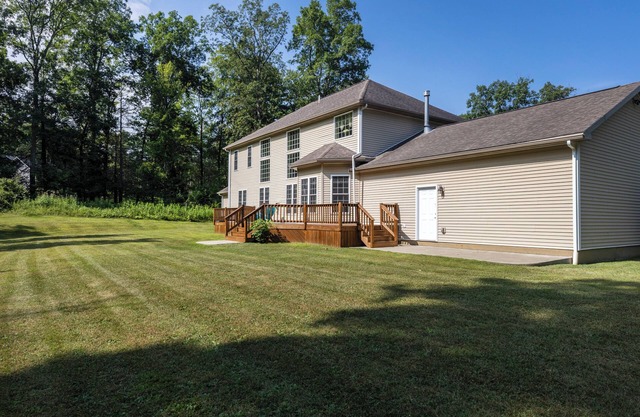 Luxurious 5-bedroom 4,000 square foot home