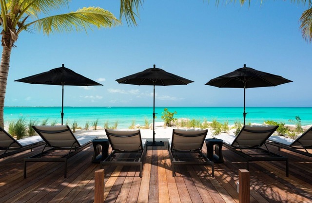 Luxurious 6 Bed Villa Located Grace Bay With Private Pool Chef and Butler