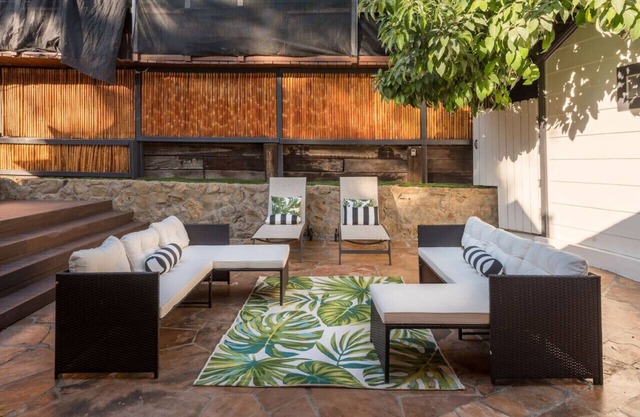 Luxurious Bel Air Home w/Jacuzzi! 2BD 2BA