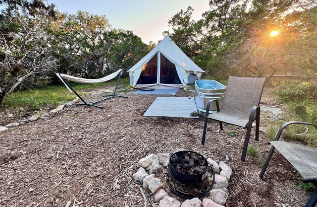 Luxurious Canyon Lake glamping with hot tub + pool