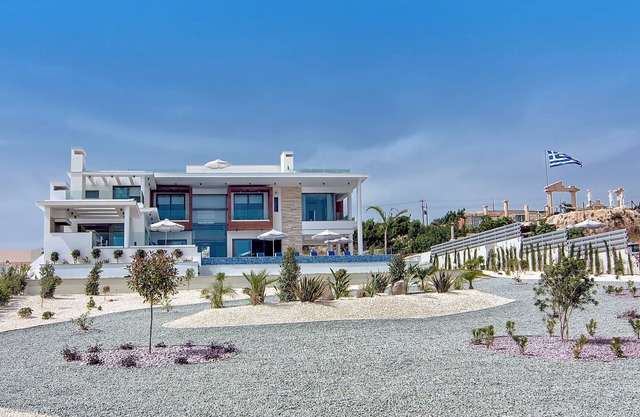 Luxurious Coral Bay Villa | SeaViews | Villa Coral Bay Ayvana | 5 Bedrooms |.
